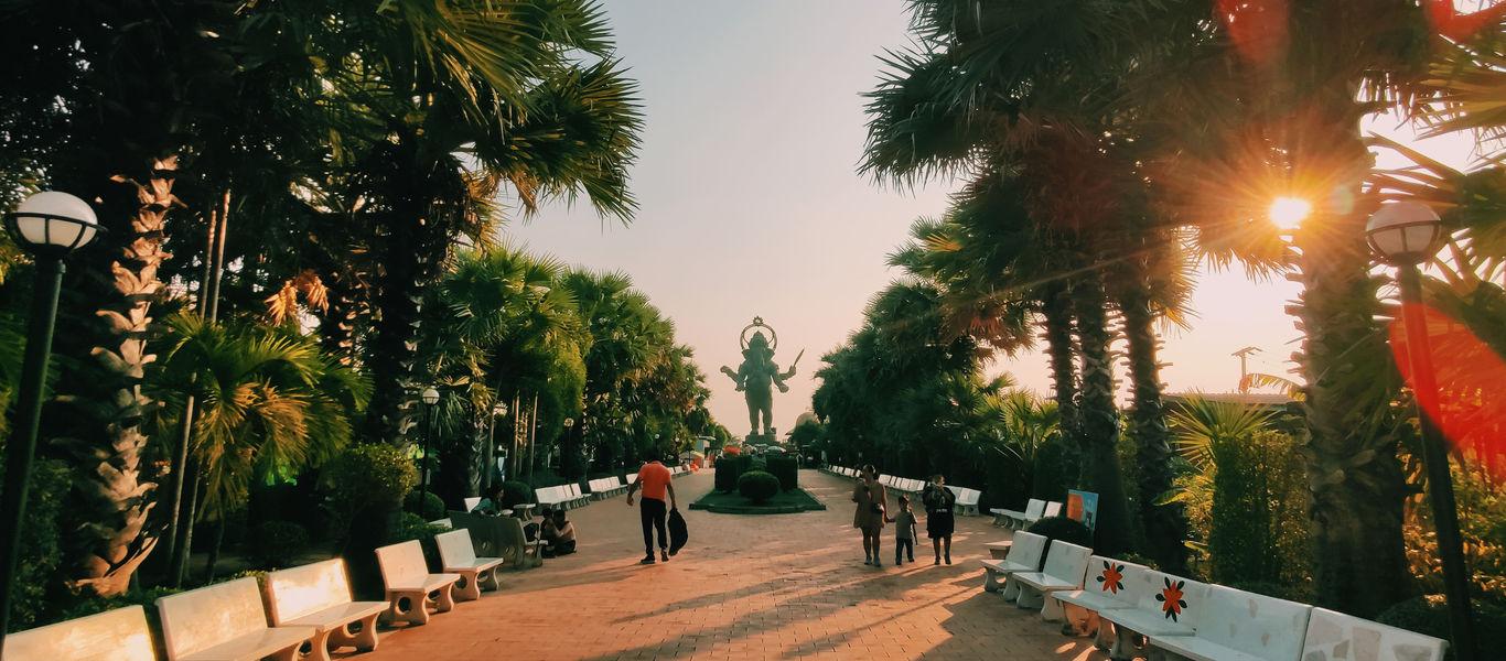 เสน่ห์บางปะกง - ไหว้หลวงพ่อโสธร เดินตลาดบ้านใหม่ ชมอุทยานพิฆเนศองค์ยืน