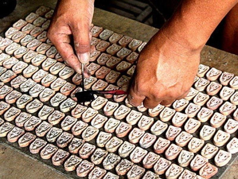 Nakhon Chum Amulet Making Learning Center