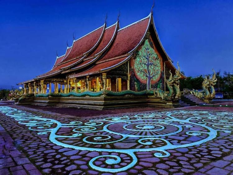 Sirindhorn Wararam Phu Prao Temple