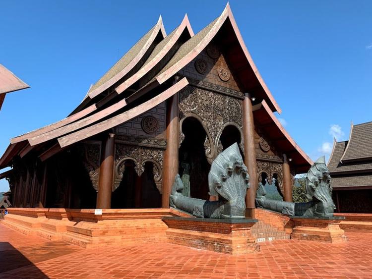 Wat Somdet Phuruea Ming Mueang