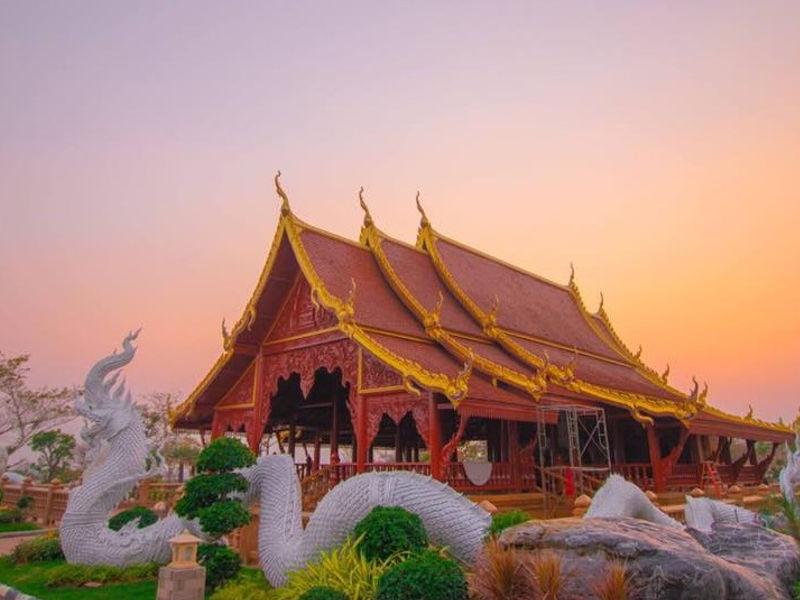 วัดสี่แยกแสงเพชร