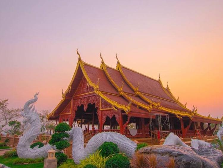 วัดสี่แยกแสงเพชร