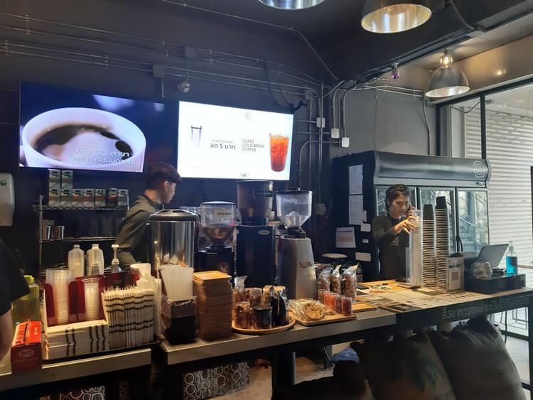 Class 咖啡厅，Save One 分店前