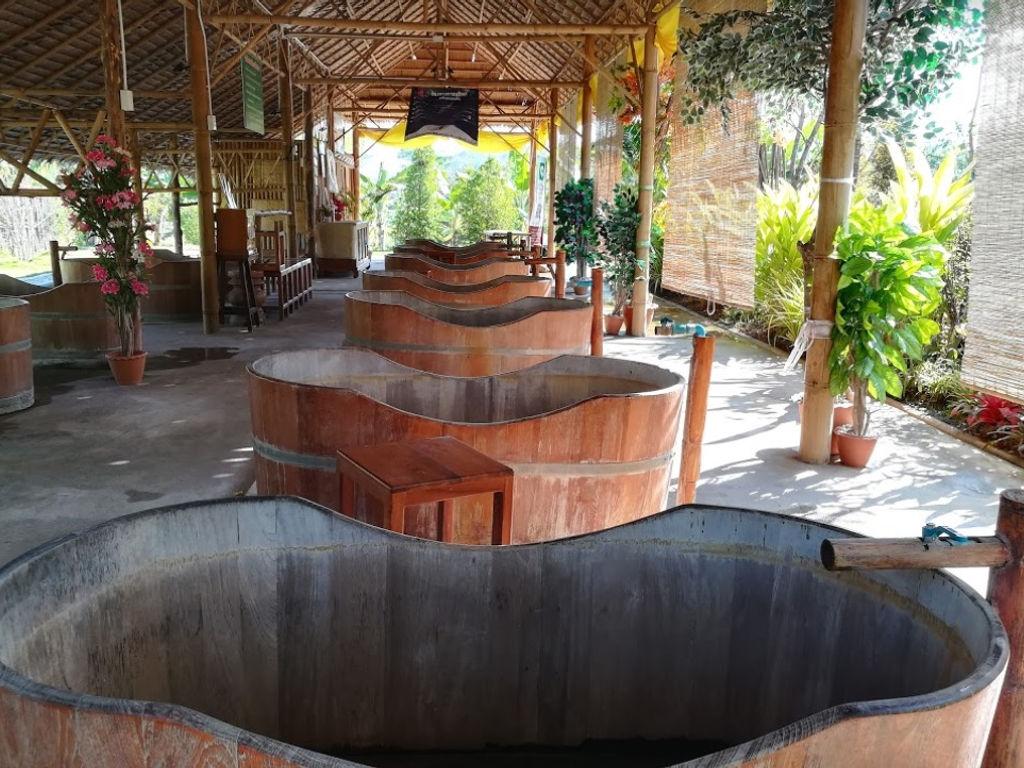 Pong Kham 咆哮温泉