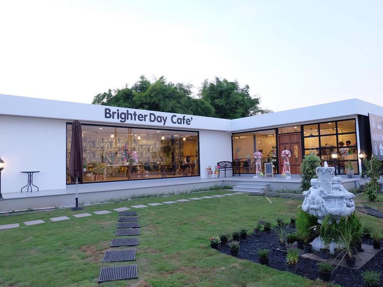 Brighter Day's 咖啡厅和小酒馆