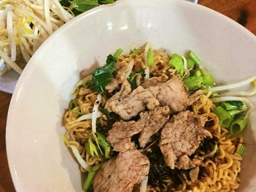 Landing Noodle Habito Mall
