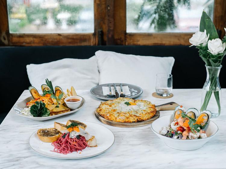 AKART Bistro & Bar (ร้านอาหาร อากาศ)