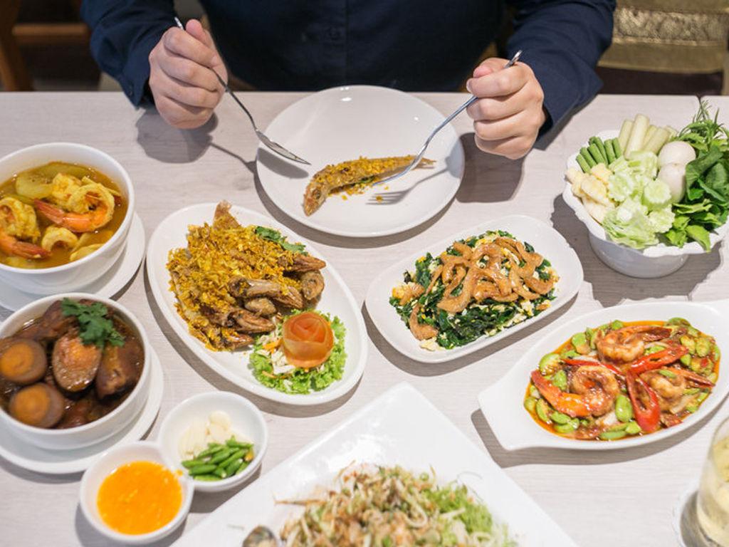 Baan Ice Paradise Park Restaurant