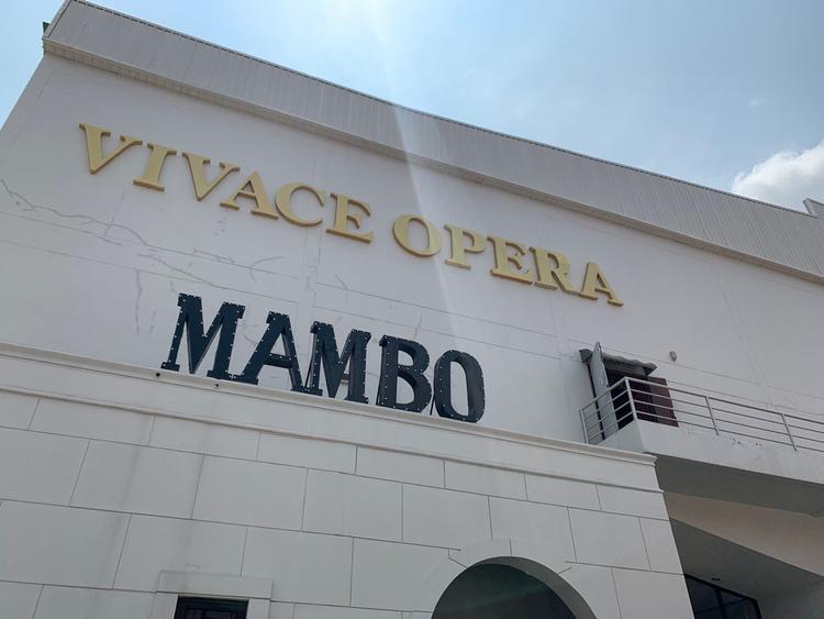 mambo studio and cafe