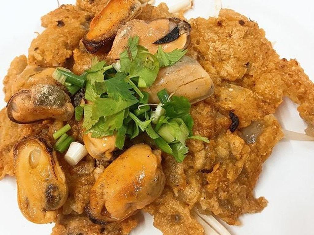 Fried Oyster Sawasdee Sena