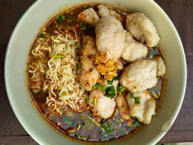 Go Ae Boat Noodle Sanam Pao Branch