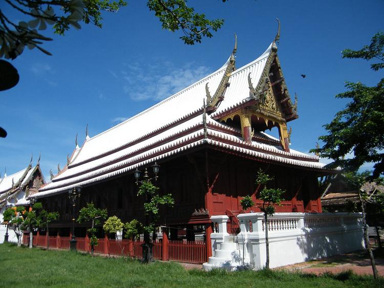 Wat Yai Suwannaram