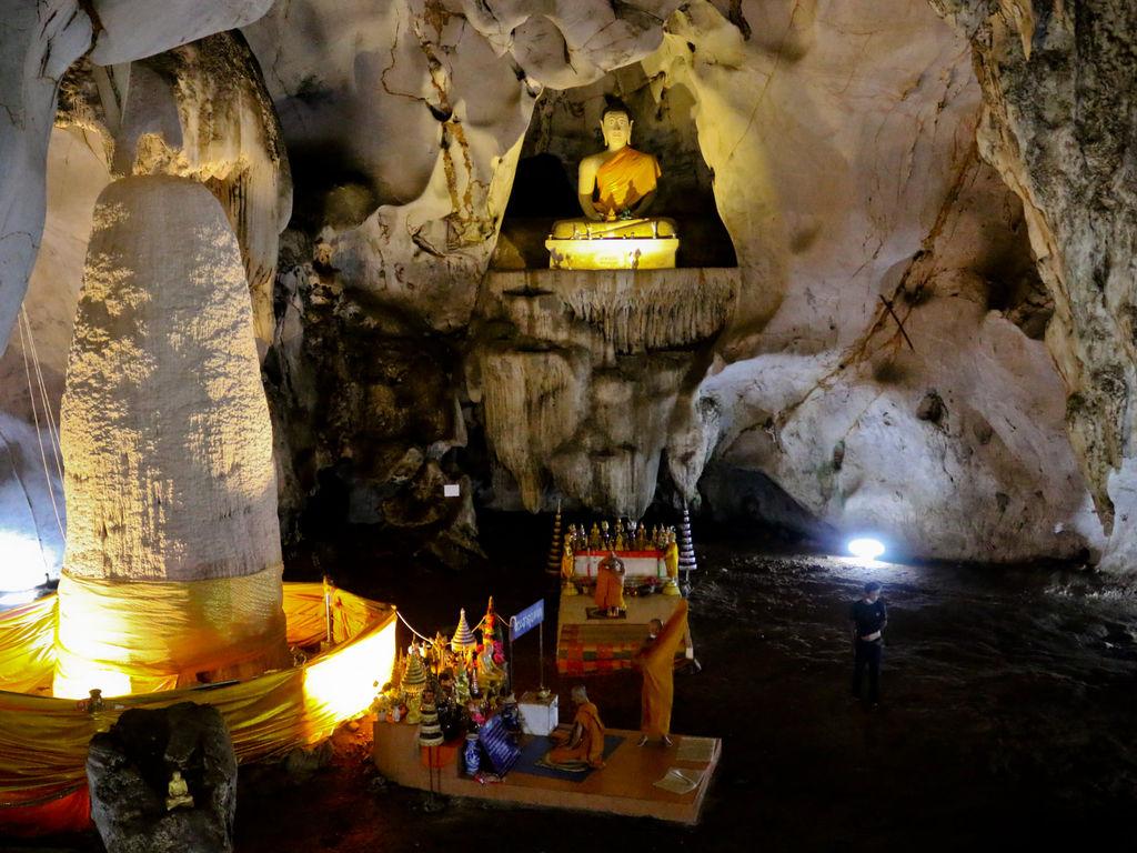 Muang On Cave