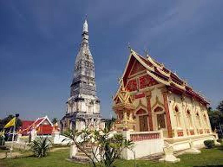 Phra That Tha Uthen