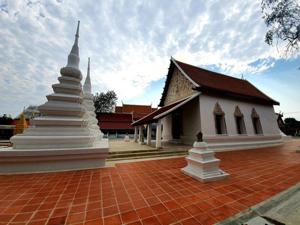 Wat Pa Klang Thung寺