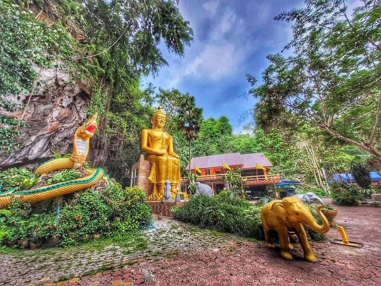 วัดถ้ำเขาประทุน