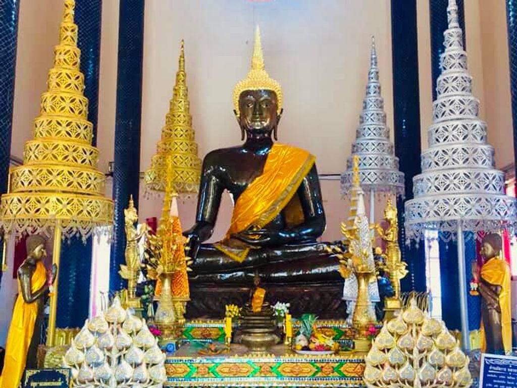 วัดศรีชมภูองค์ตื้อ