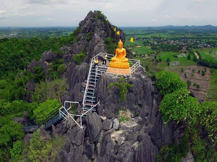 ถ้ำผาเจาะ