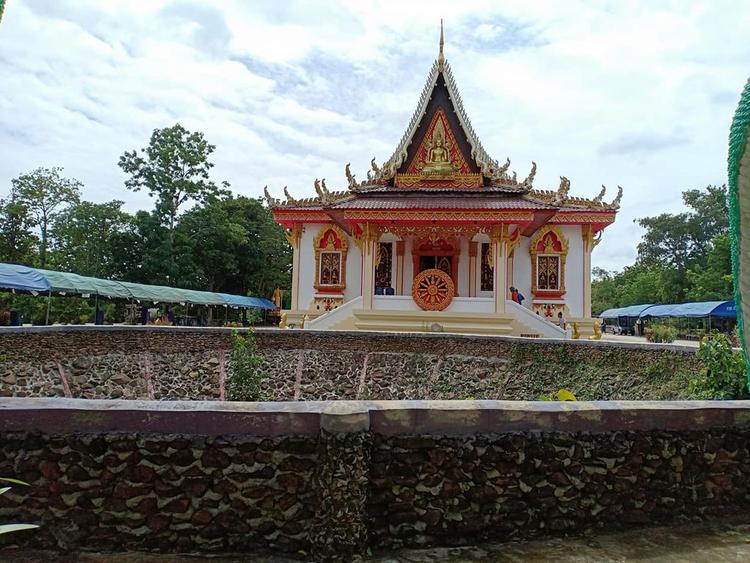 Wat Tham Saphong 寺