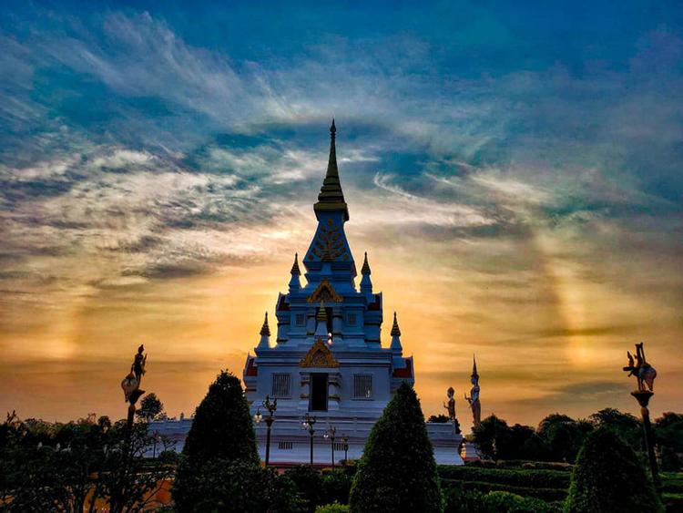 Wat Pa Si Khunaram寺