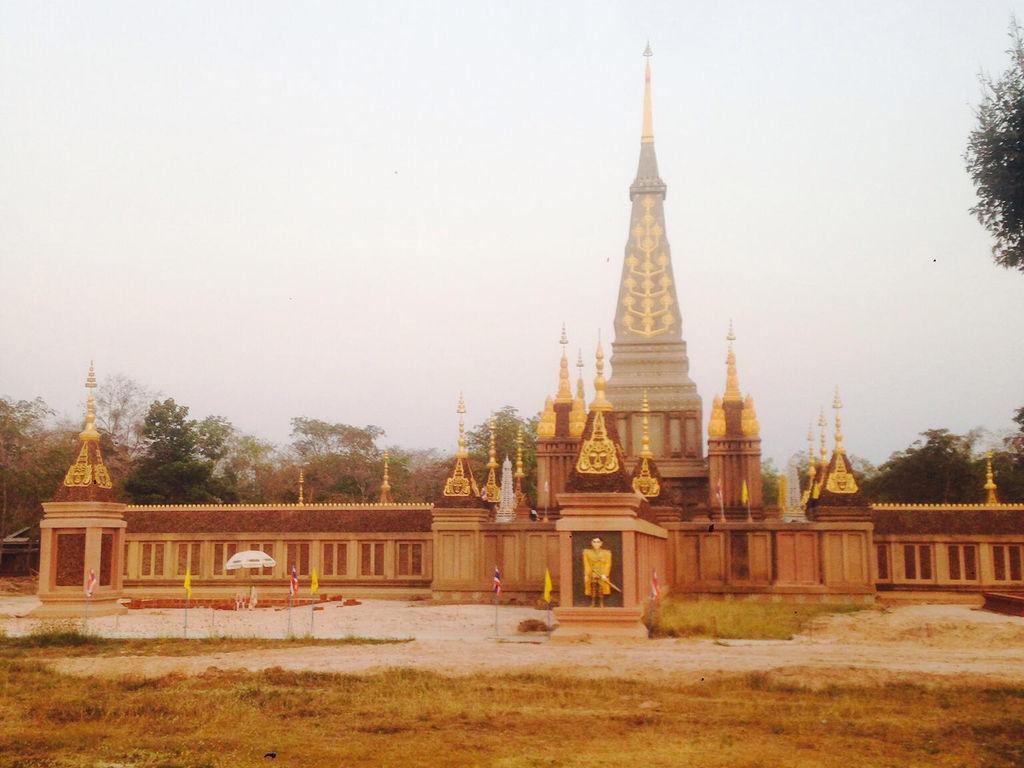 พระธาตุอินทร์แปลง