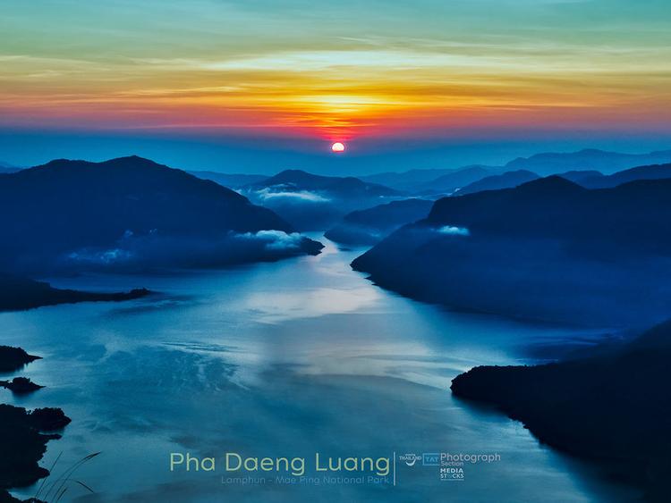 Pha Daeng Luang 观点