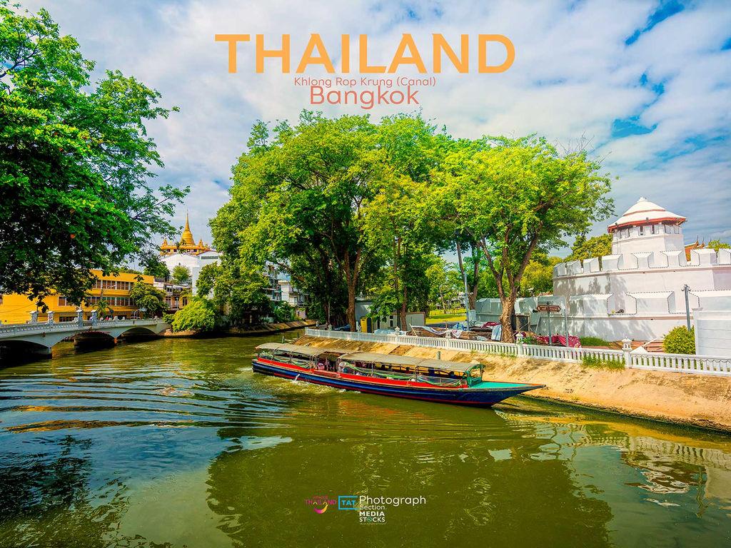 城市周围的运河