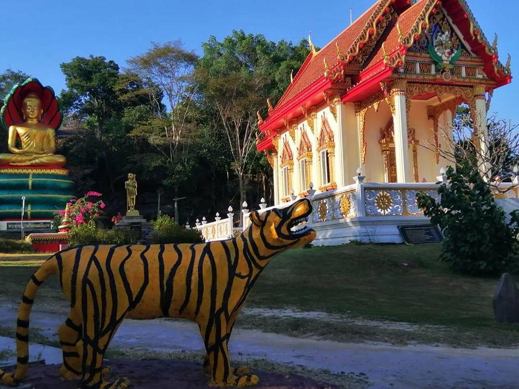 วัดถ้ำแสงแก้ว