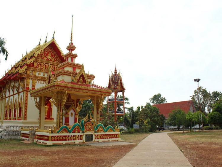 Wat Bua Chum 寺