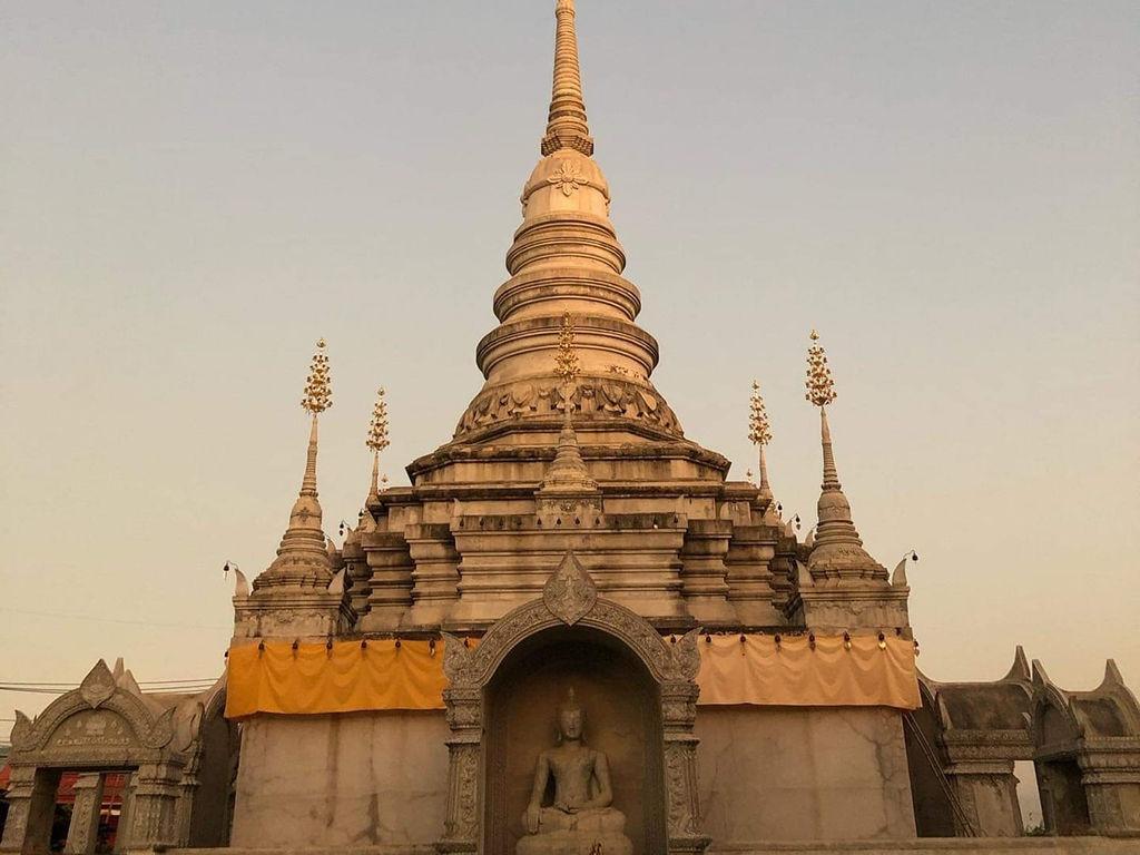 Wat Pong Tha Kham