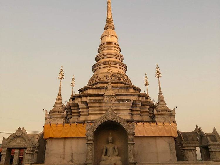 Wat Pong Tha Kham