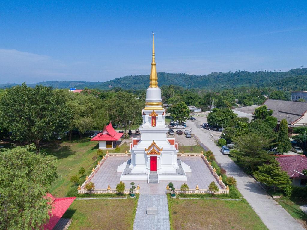 Wat Suwan Khiri (Pak Chan)