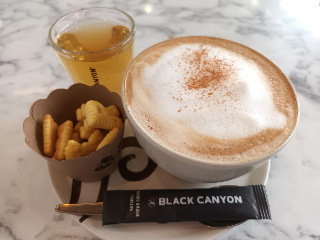 Black canyon Bon Marche Market