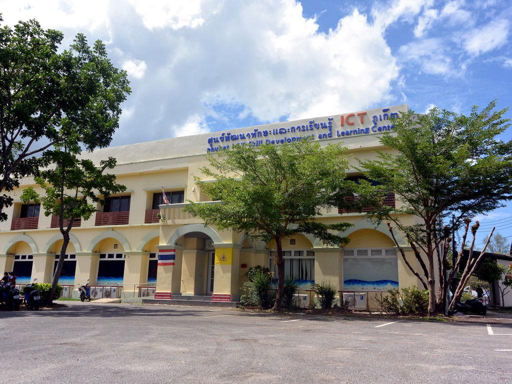 ศูนย์พัฒนาทักษะและการเรียนรู้ CIC ภูเก็ต