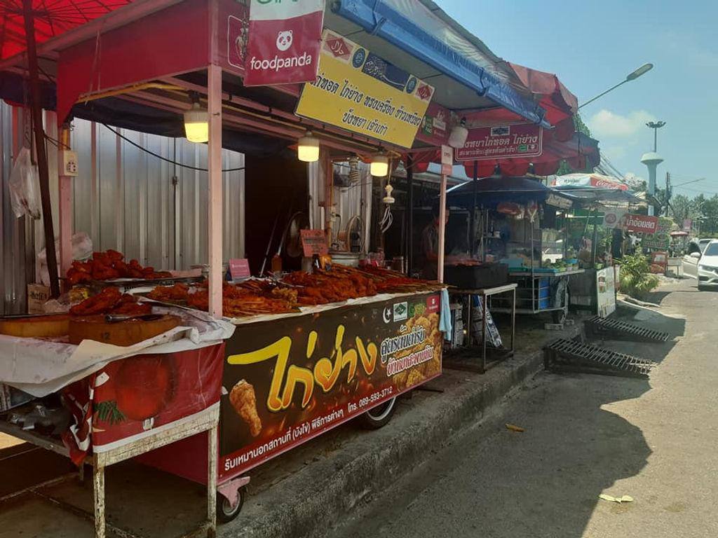 บังหยาไก่ทอด ไก่ย่างสะพานหิน สูตรต้นตำรับ