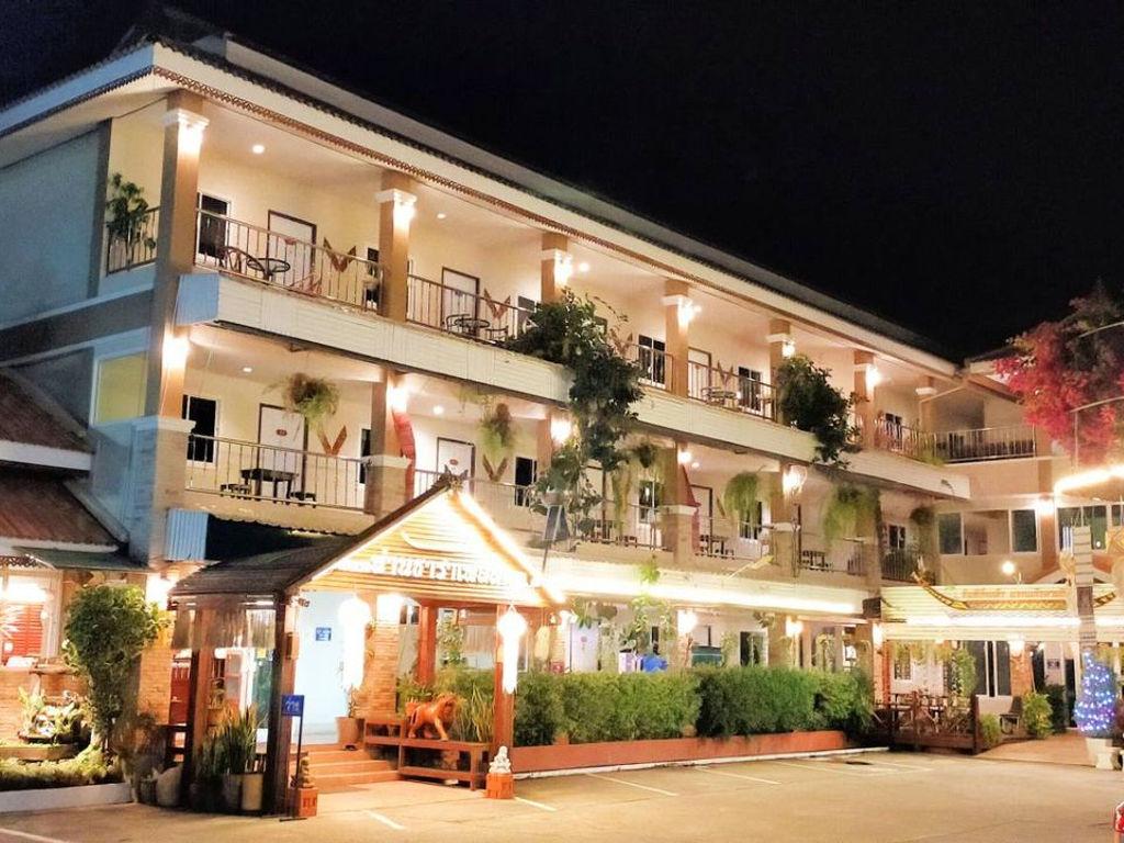 โรงแรมน่านธาราเพลส