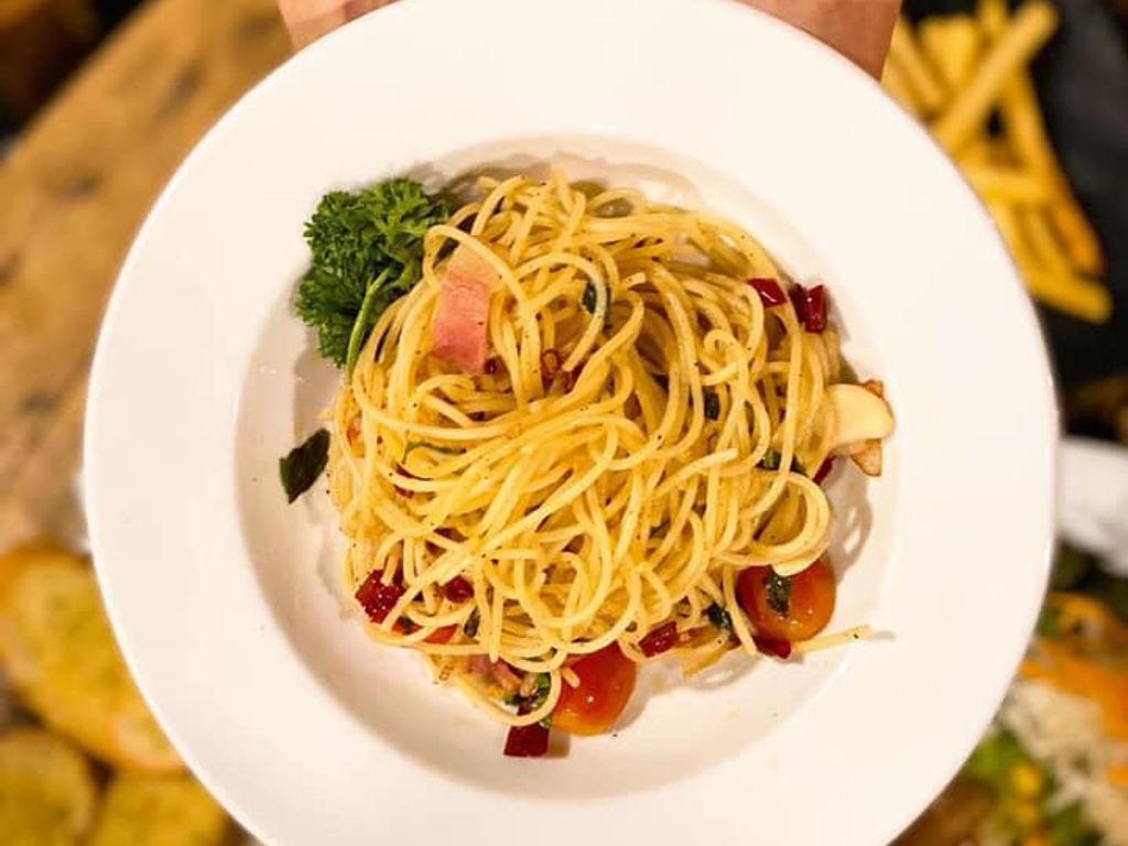 สมหมายขายสเต็ก Sommai Kai Steak ดูข้อมูลที่เที่ยวบน TripNiceDay