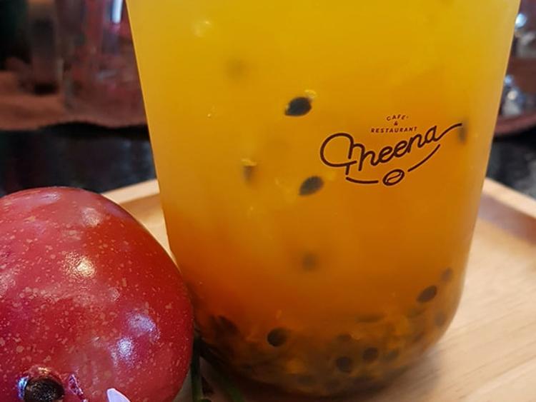 มีนา คาเฟ่ & เรสเตอรองท์ MeeNa Café & Restaurant