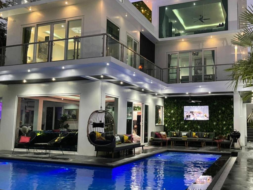 Villa By Owner