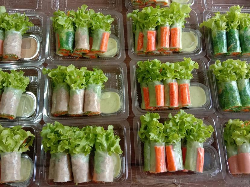 Super cool salad rolls