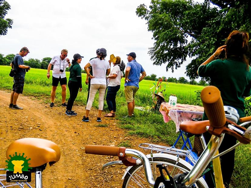 ท่องเที่ยวจักรยานในวิถีชุมชนบ้านหนองขาว