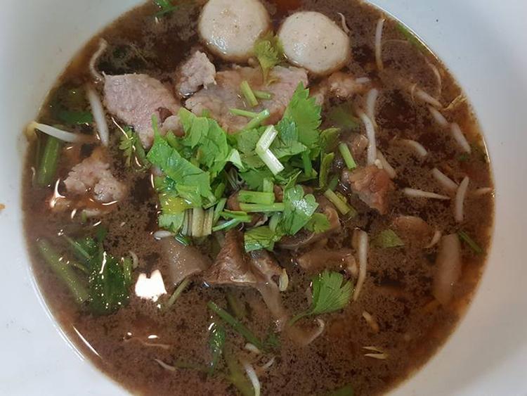 ก๋วยเตี๋ยว เนื้อตุ๋น 'นักต้ม-ตุ๋น