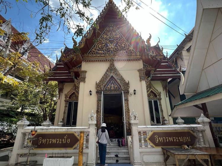 Wat Sam Phraya Worawihan 寺