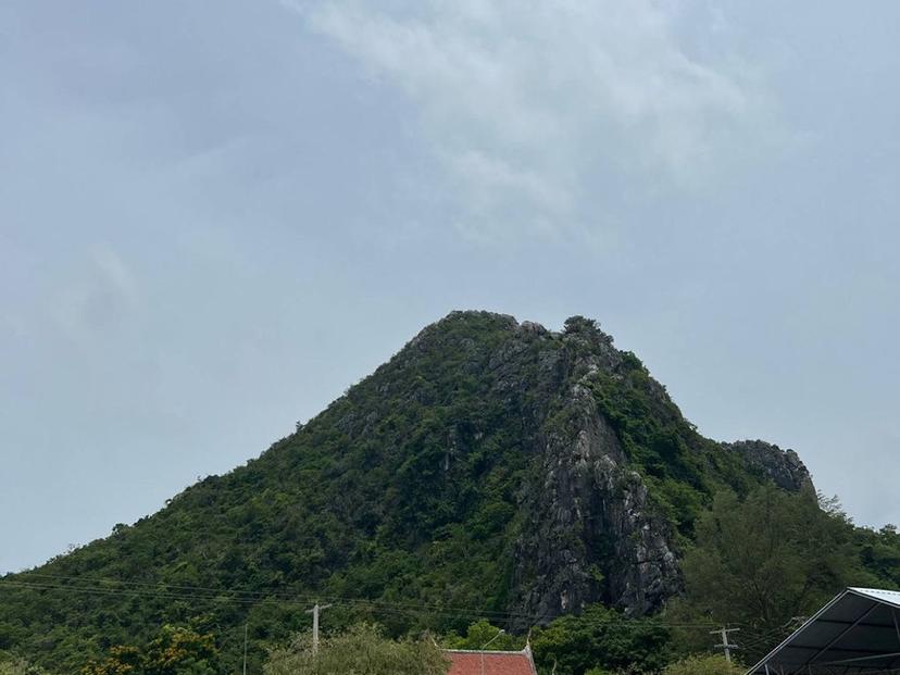 Wat Khao Daeng