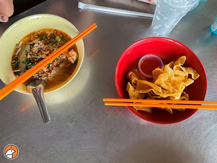 ก๋วยเตี๋ยวหมูมะนาว แม่บุญมี