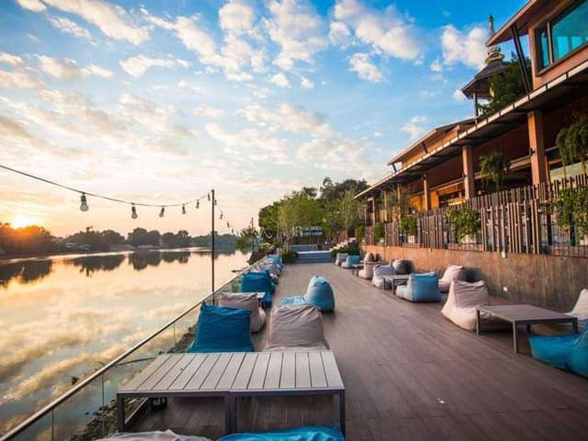 IDin The River Cafe & Bar IDin The River Cafe & Bar