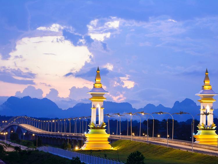Friendship Bridge 3 (Nakhon Phanom - Khammouane)