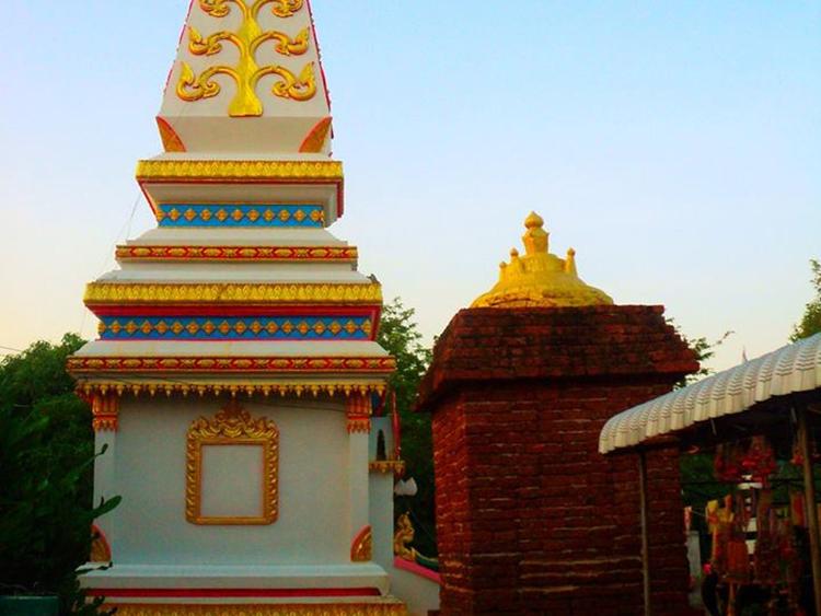 Wat Prang Ku Thep In, Prang Khong Chai