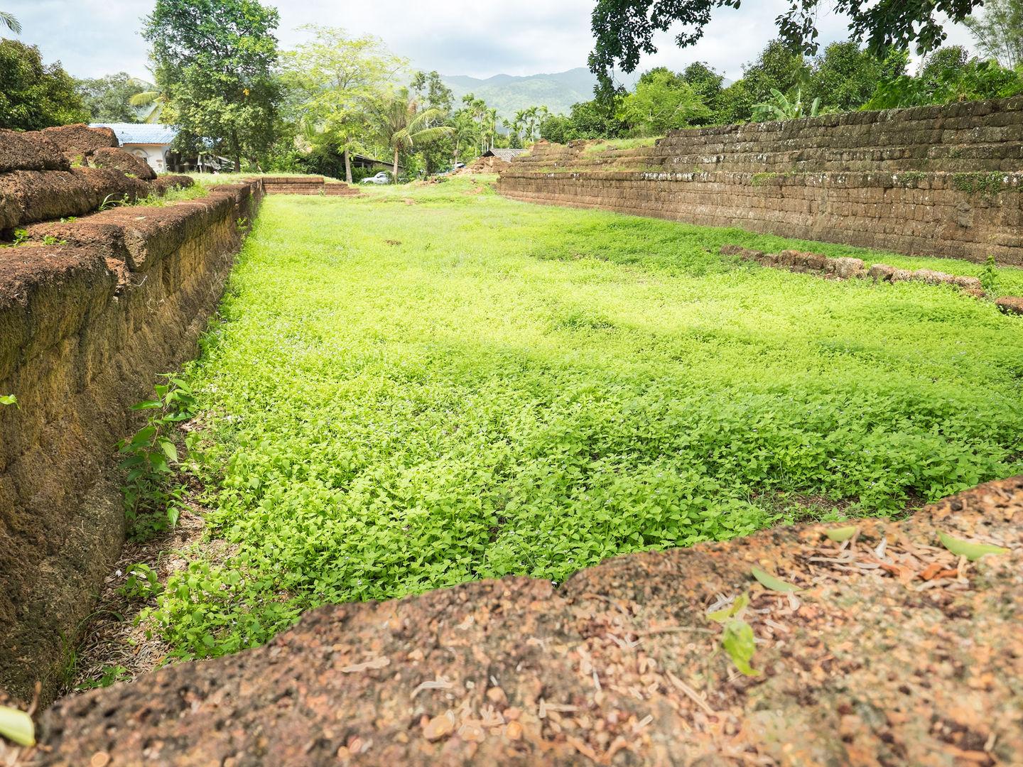 โบราณสถานเมืองเพนียด