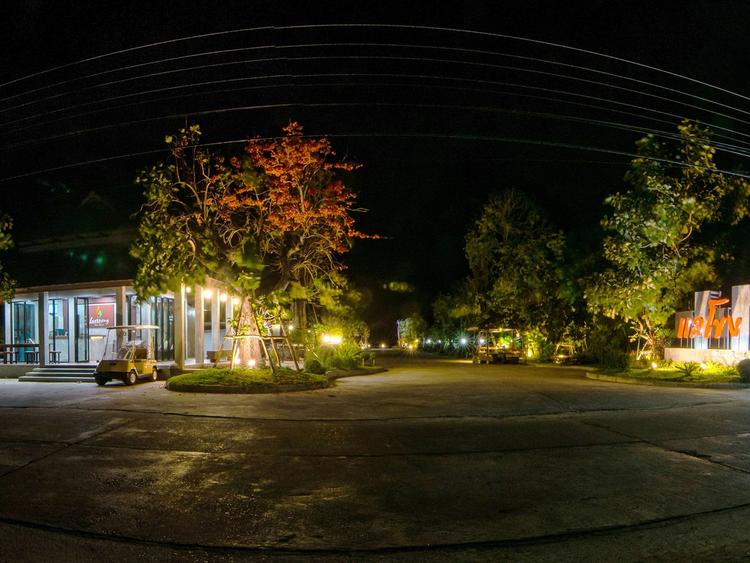 แลโขงรีสอร์ท Lae Khong River Resort